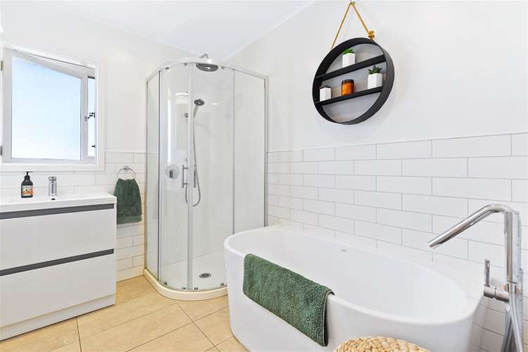 7 Kervil Avenue Te Atatu Peninsula_10