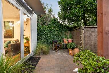 27/3 Wagener Place_2