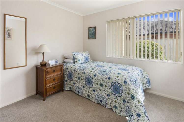 12 Carousel Cres East Tamaki Heights_11