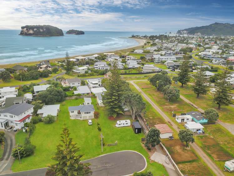128 Diana Avenue Whangamata_10