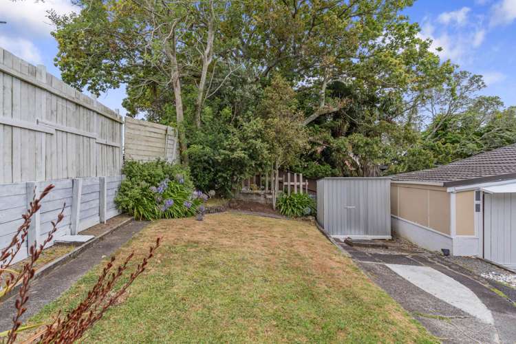 26 Chivalry Road Glenfield_16