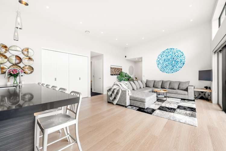 6 Te Ahi-Parera Place Korokoro_9