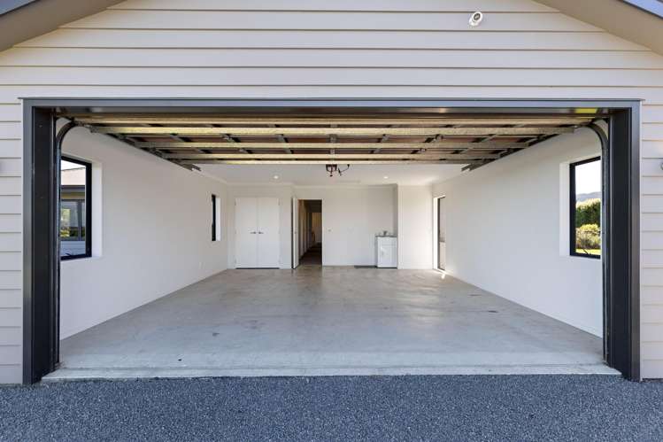 67 Albert Road Tokomaru_29