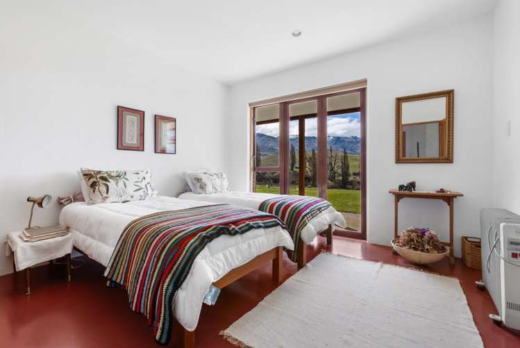 204 Heaney Road Cromwell_14