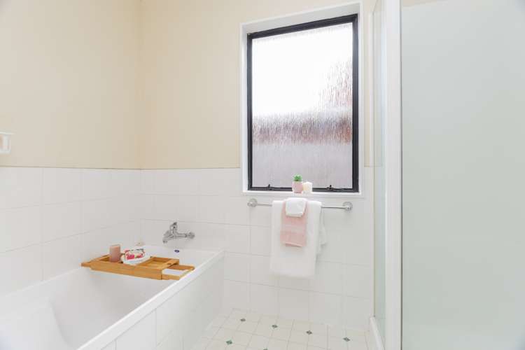 8 Furlong Crescent Churton Park_10