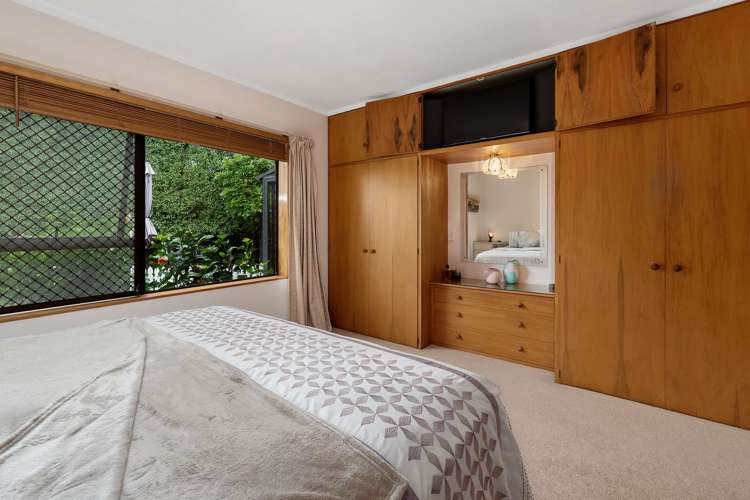 2/2 Law Street Torbay_12