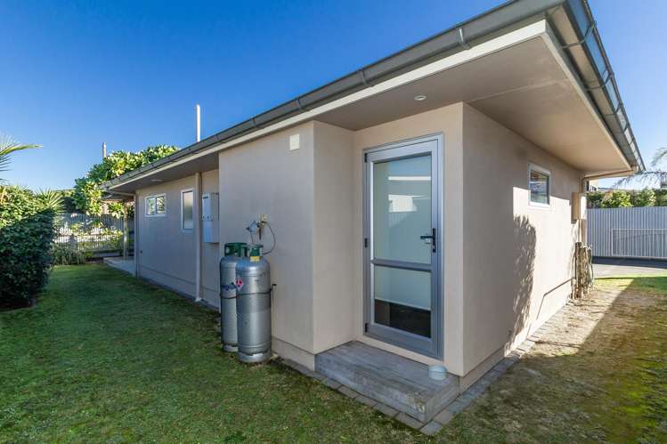 3A The Esplanade Westshore_13