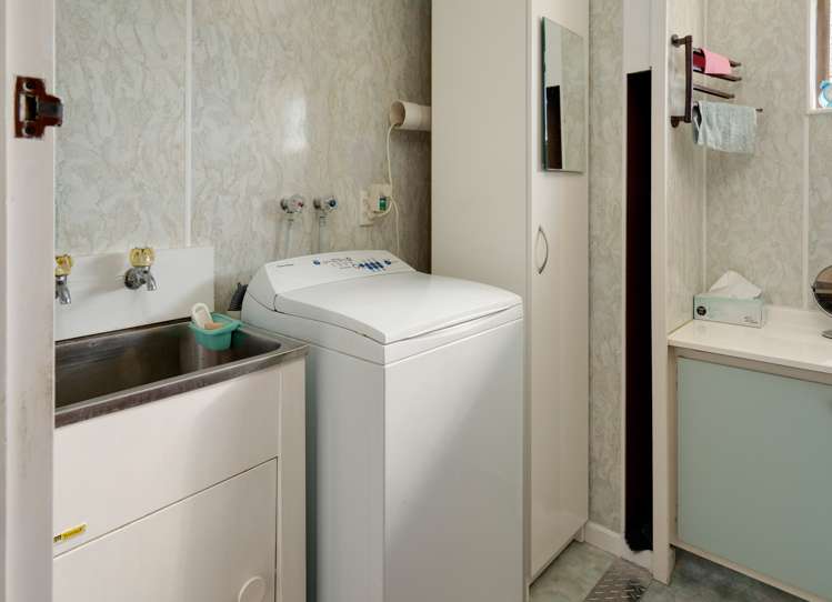 1/8 Penzance Street Marybank_16