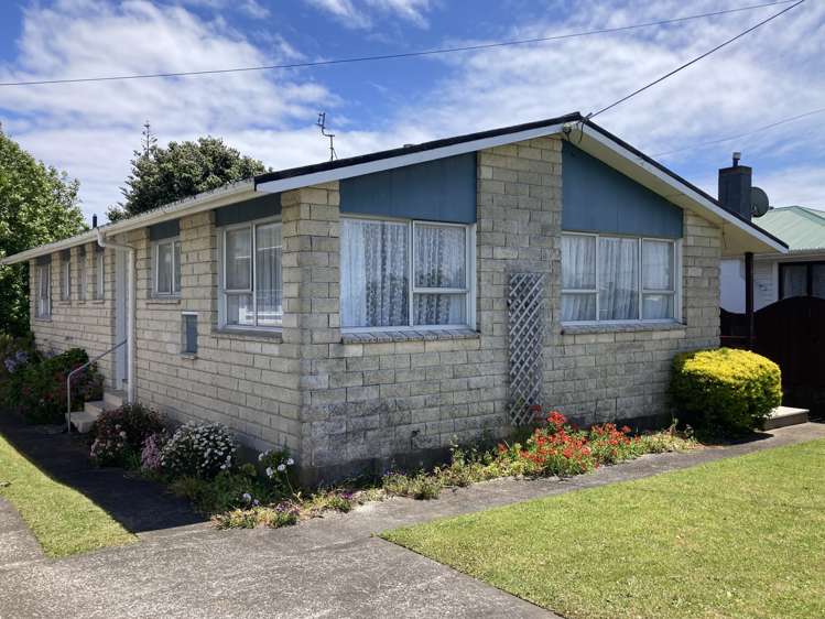 79a Blake Street Waitara_15