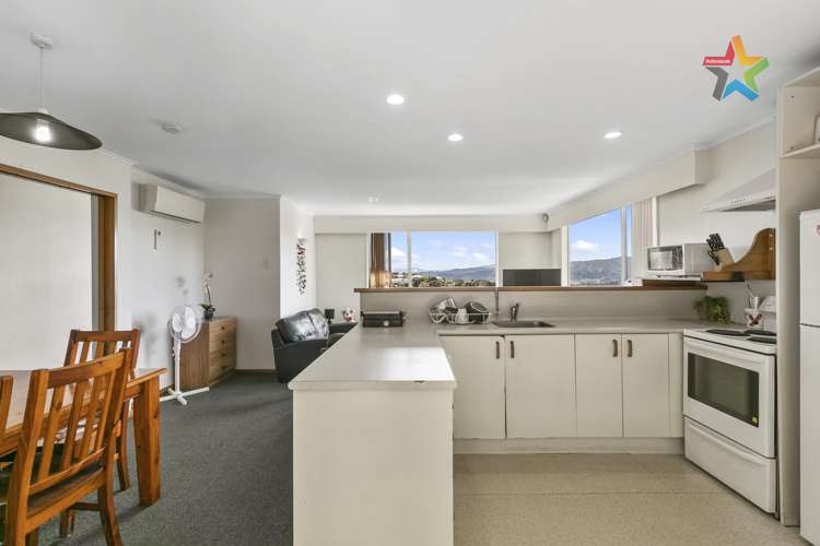 89 Miromiro Road Normandale_12