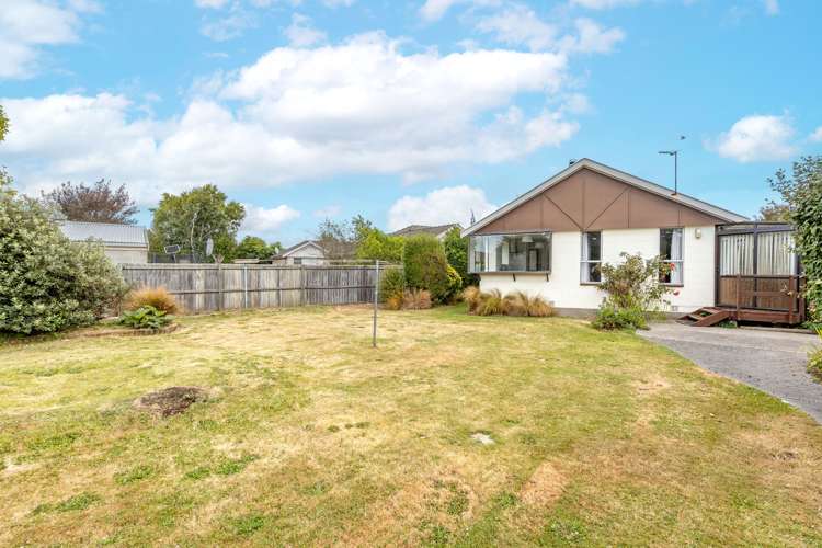 66 Oakley Crescent Hornby_18