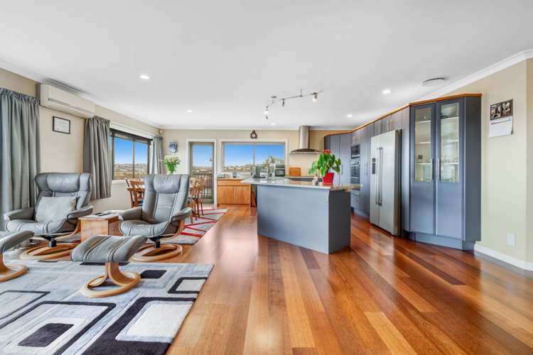 125 Grovenor Drive Orewa_6