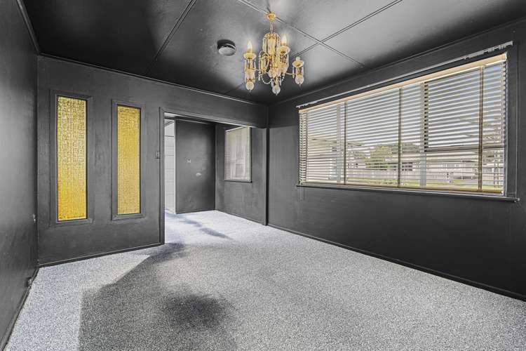 82 Strange Street Waitara_7