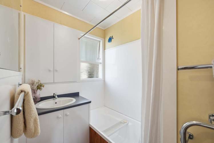 44 Saddleback Rise Murrays Bay_13