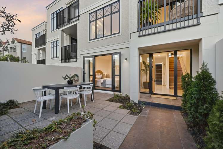 39B St Stephens Avenue Parnell_16