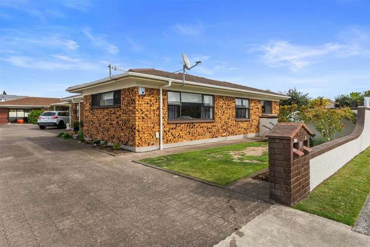 32a Holland Street Glenholme_18