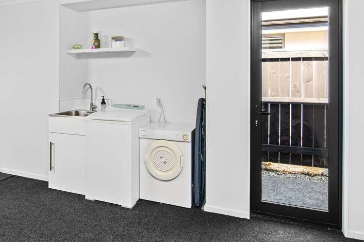 34 Woodley Road Richmond_15