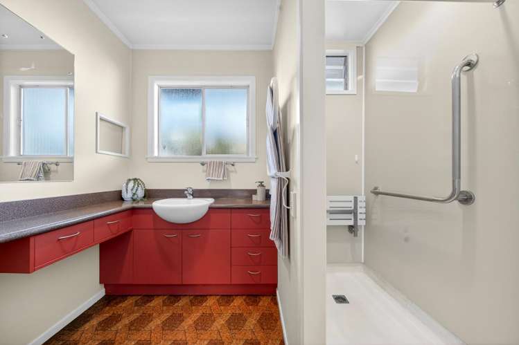 30 Victoria Street Carterton_15