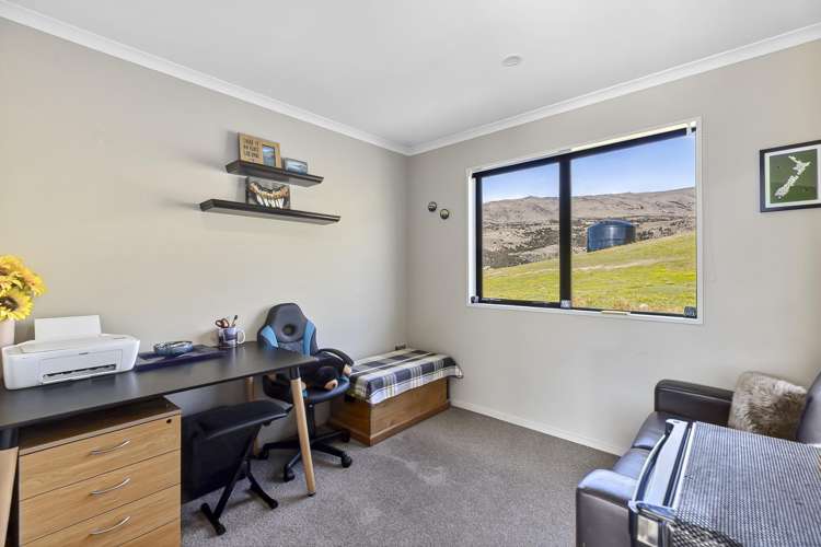 98 Riverview Road Queensberry_15