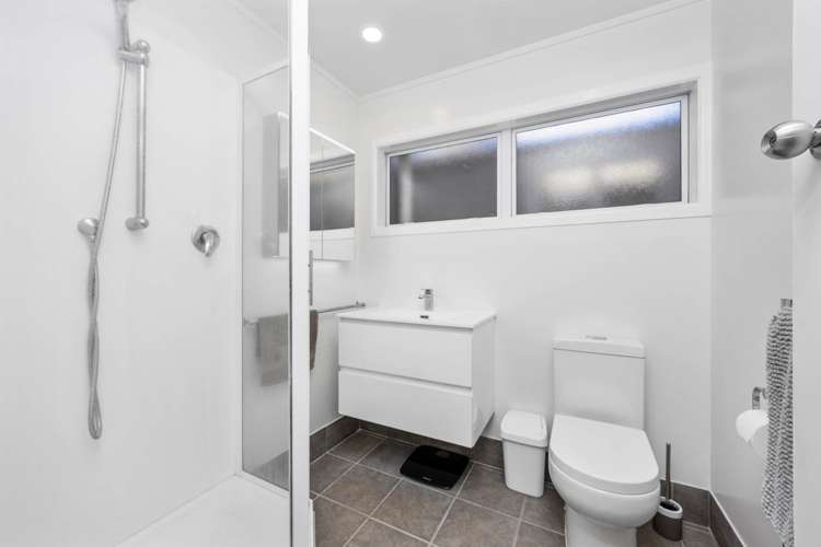 19 Takapu Street Henderson_15