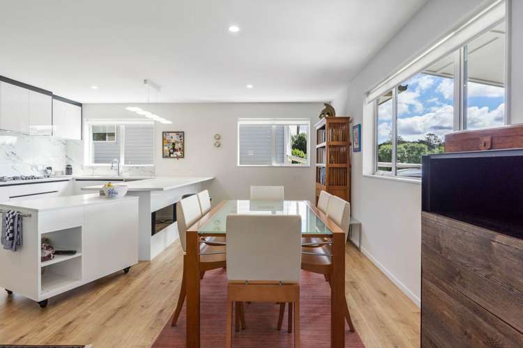 513a West Coast Road Glen Eden_10