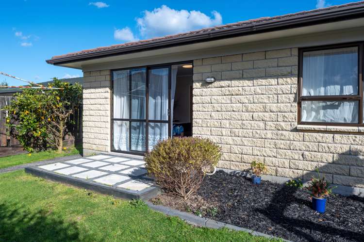 35b Holland Street Glenholme_17