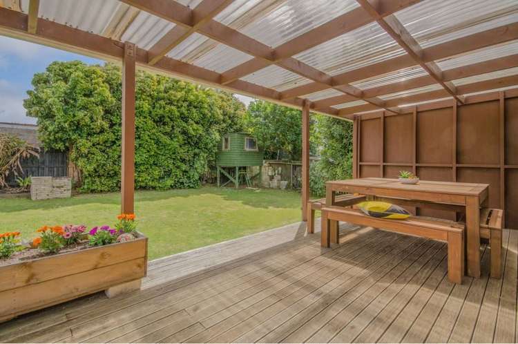 1 Helga Crescent Te Atatu Peninsula_19