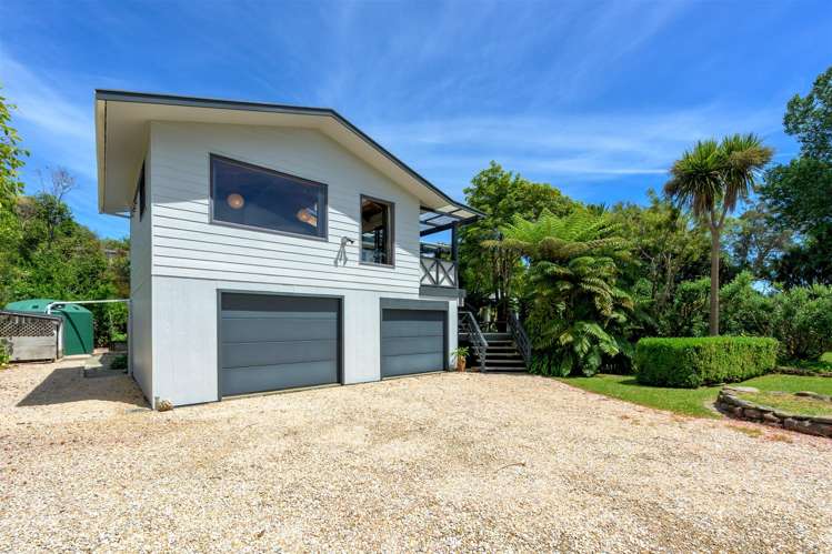 85 Bishop Road Parapara_26