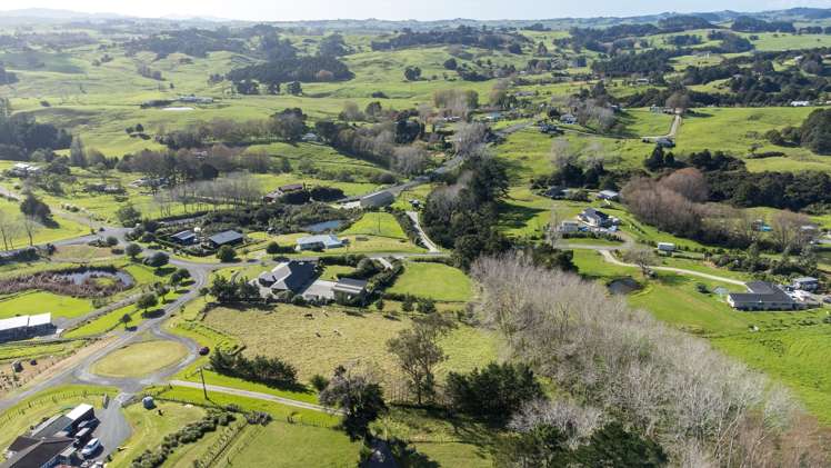 Pavel Place Kaiwaka_13