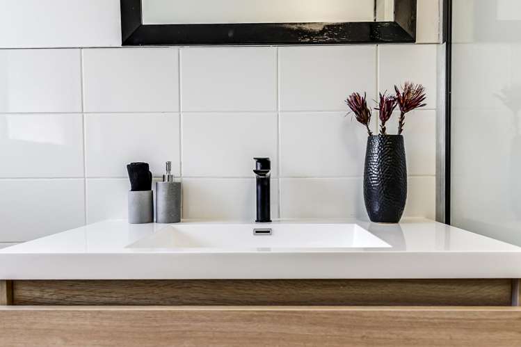 9 Beaumaris Place Dinsdale_44