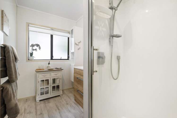 2/13 Newstead Avenue Browns Bay_17