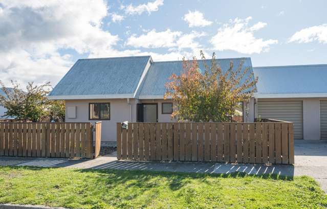 Sunny three bedroom rental in Motueka