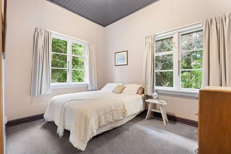 32, 34, 36 & 38 Moerangi Street Broad Bay_17