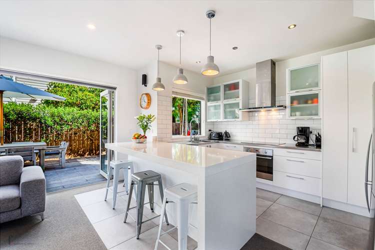 2 Toheroa Street Hobsonville_6