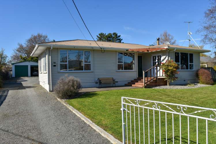 127 Lincoln Road Carterton_12