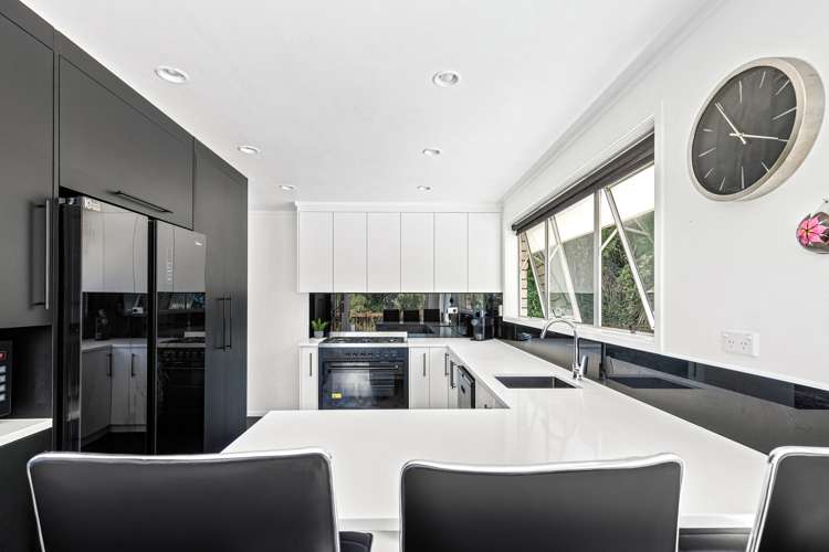 6 West Glade Crescent Birkenhead_21