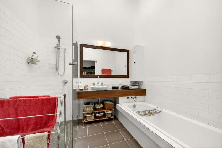 5/239 Lake Ferry Road Martinborough_17