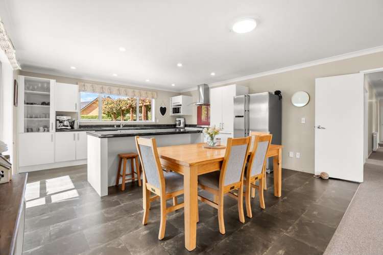 19 Camdon Place 2756_11