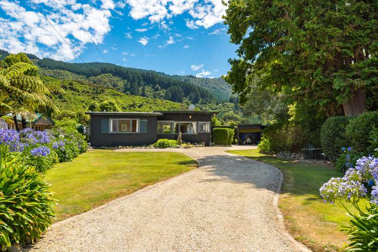 347 Anakiwa Road Anakiwa and Surrounds_26