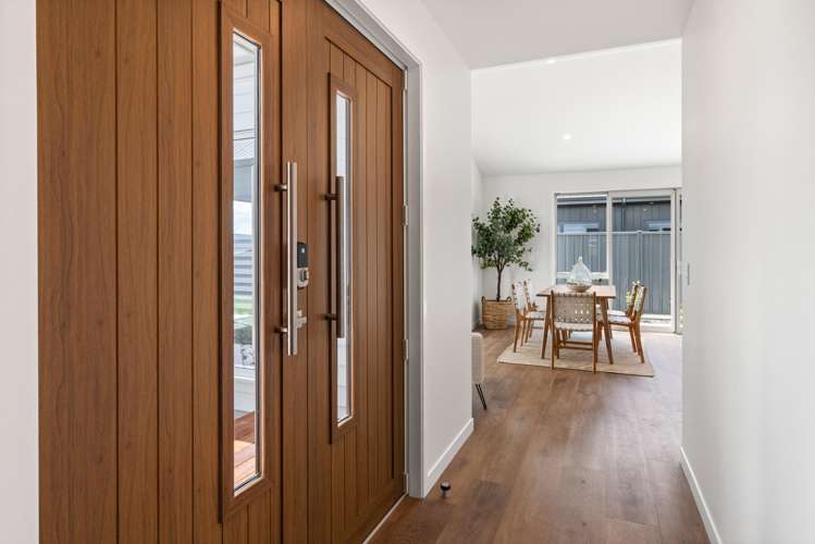 34 Matau Crescent Frimley_16