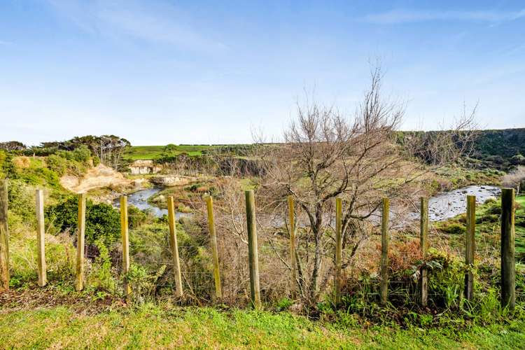 14 Ohawe Terrace Hawera_21