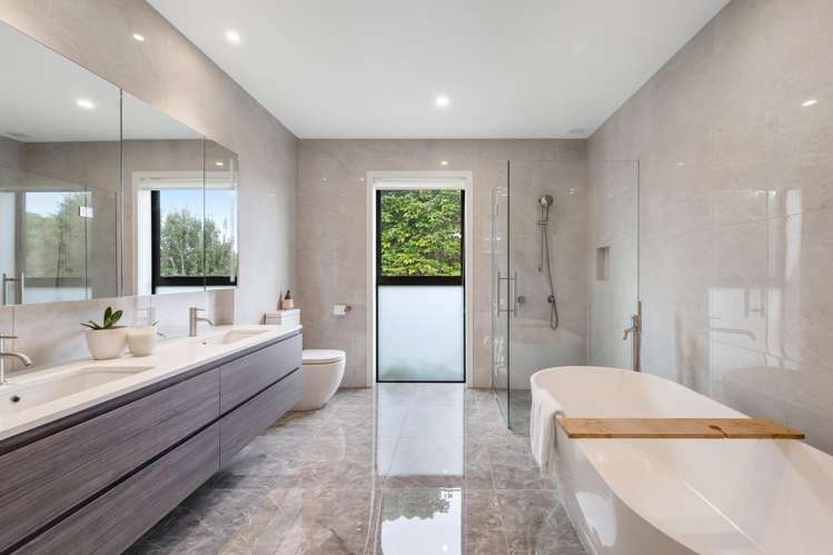 67 Riordan Lane Whitford_22