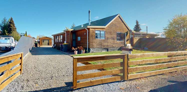 10 Fraser Crescent_0