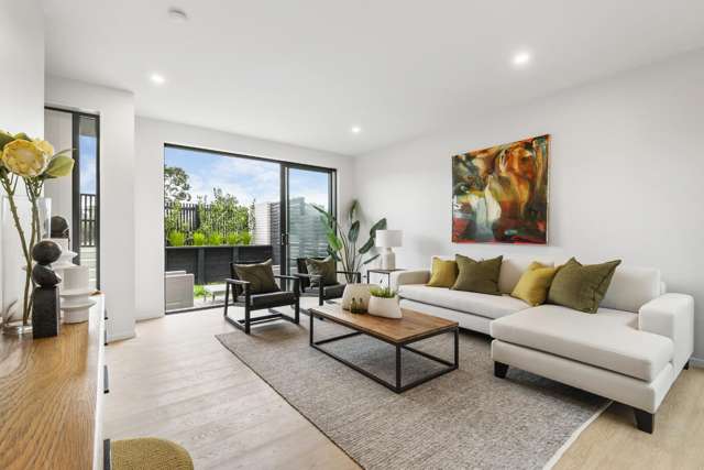 Coastal Living, Unbeatable Value - Move In Now!