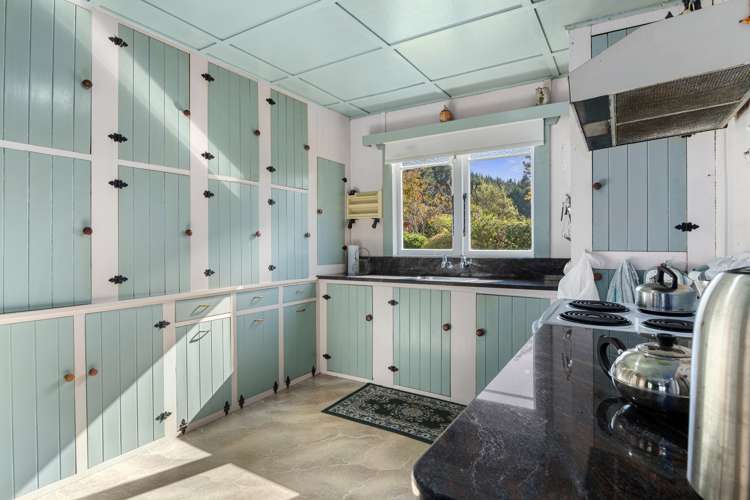 405 Pigeon Valley Road Wakefield_19