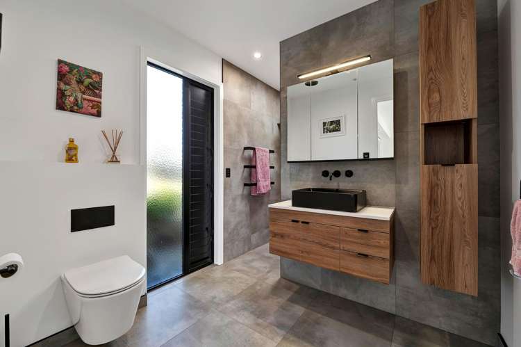 135A Brecon Road Stratford_20