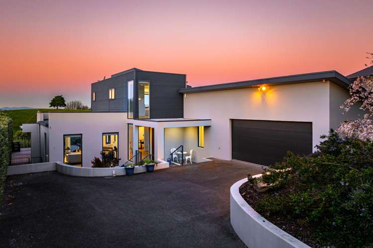 17 Pine Hill Rise Fairhall_3