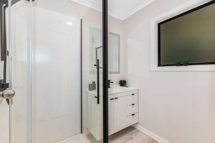 16 Crystal Grove Birchville_12