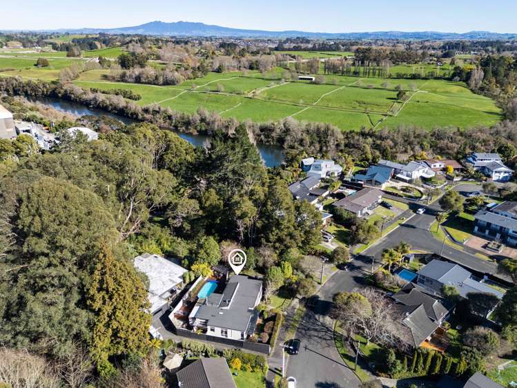 27 Balfour Crescent_2