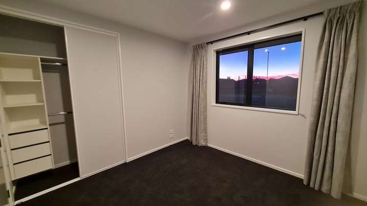 14 Orwell Way Elgin_11